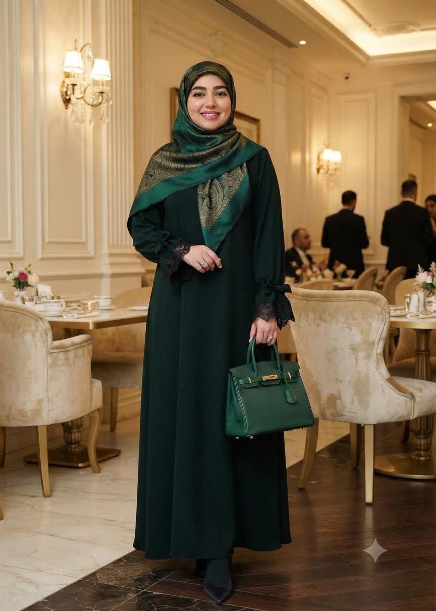 مانتو عبایی ملکا الیزه سبز زمردی آستین کش مانتو عبایی ملکا الیزه سبز زمردی آستین کش