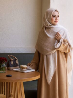 مانتو عبایی ملکا صوفیا شانتون نسکافه ای تیره